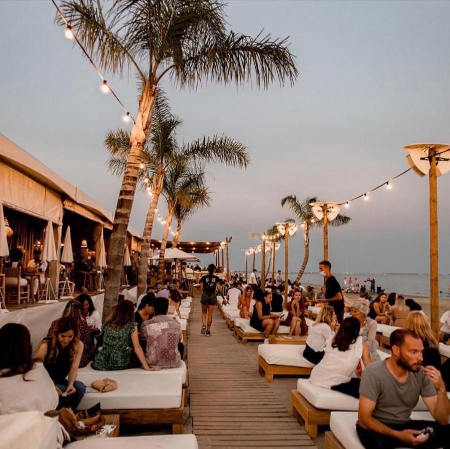 Studio Cosy Et Moderne Au Couchant Situe 150M De La Plage -Avec Parking Gratuit Prive - 25M2 - Climatise - Balcon - Wifi Gratuit ลา กร็องเดอ-ม็อต ภายนอก รูปภาพ
